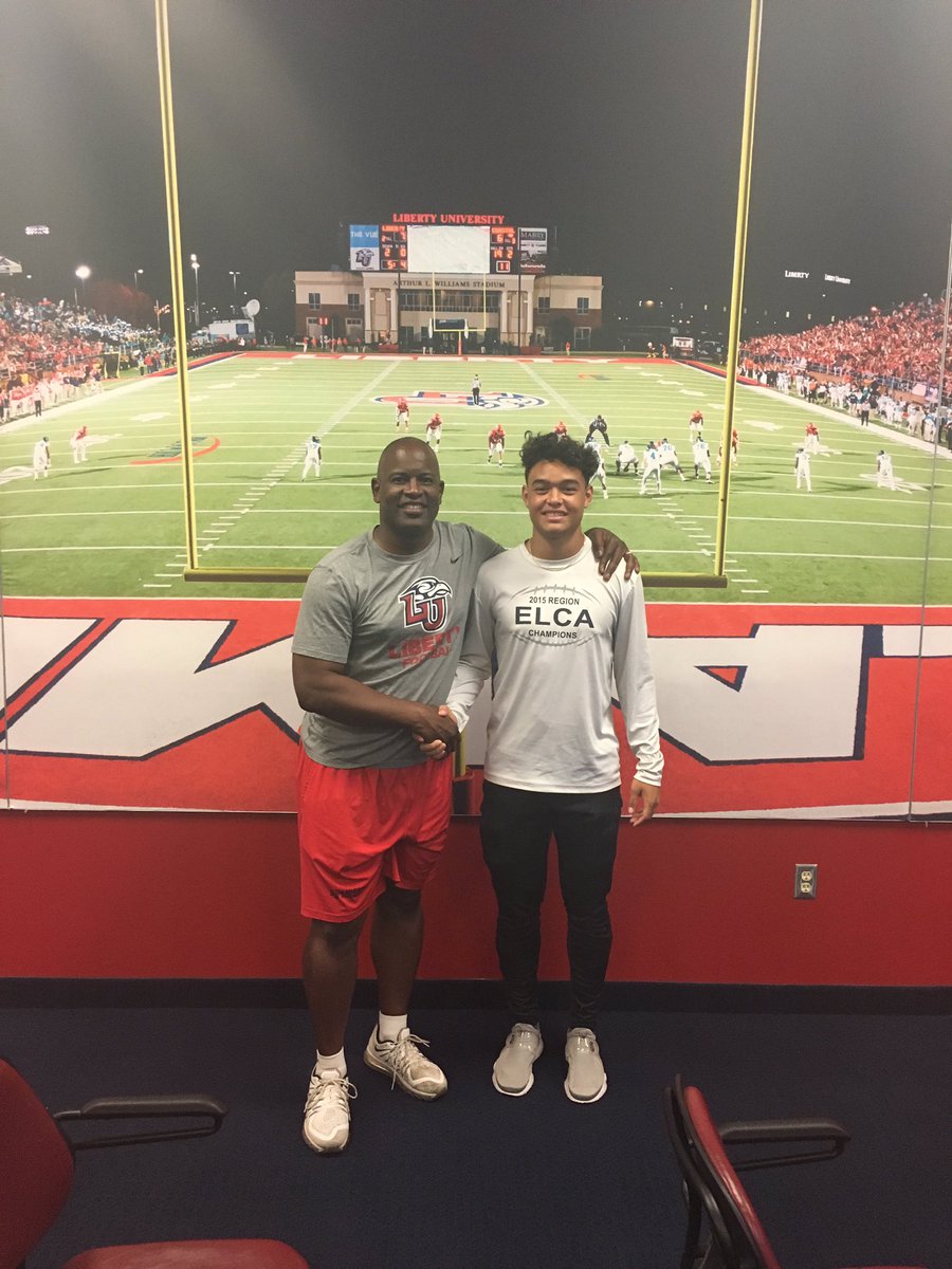 seanqueen7's tweet photo. Very grateful and thankful to say that I am committed to Liberty University! Thank you Lord! @ELCAFootball @RecruitGeorgia @Rivals https://t.co/GYl5wSgll2