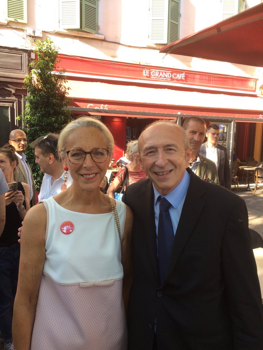 moniquelimon38's tweet photo. Merci à @gerardcollomb pour sa venue et son soutien chaleureux ! @enmarchefr @EnMarche38 😄 https://t.co/959SSzmuQt