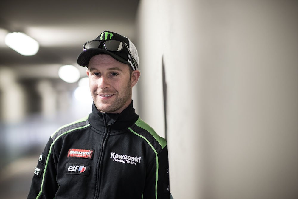MCNSport's tweet photo. Jonathan Rea awarded MBE - https://t.co/2RQL2ub2fJ https://t.co/ssEFHwMKak