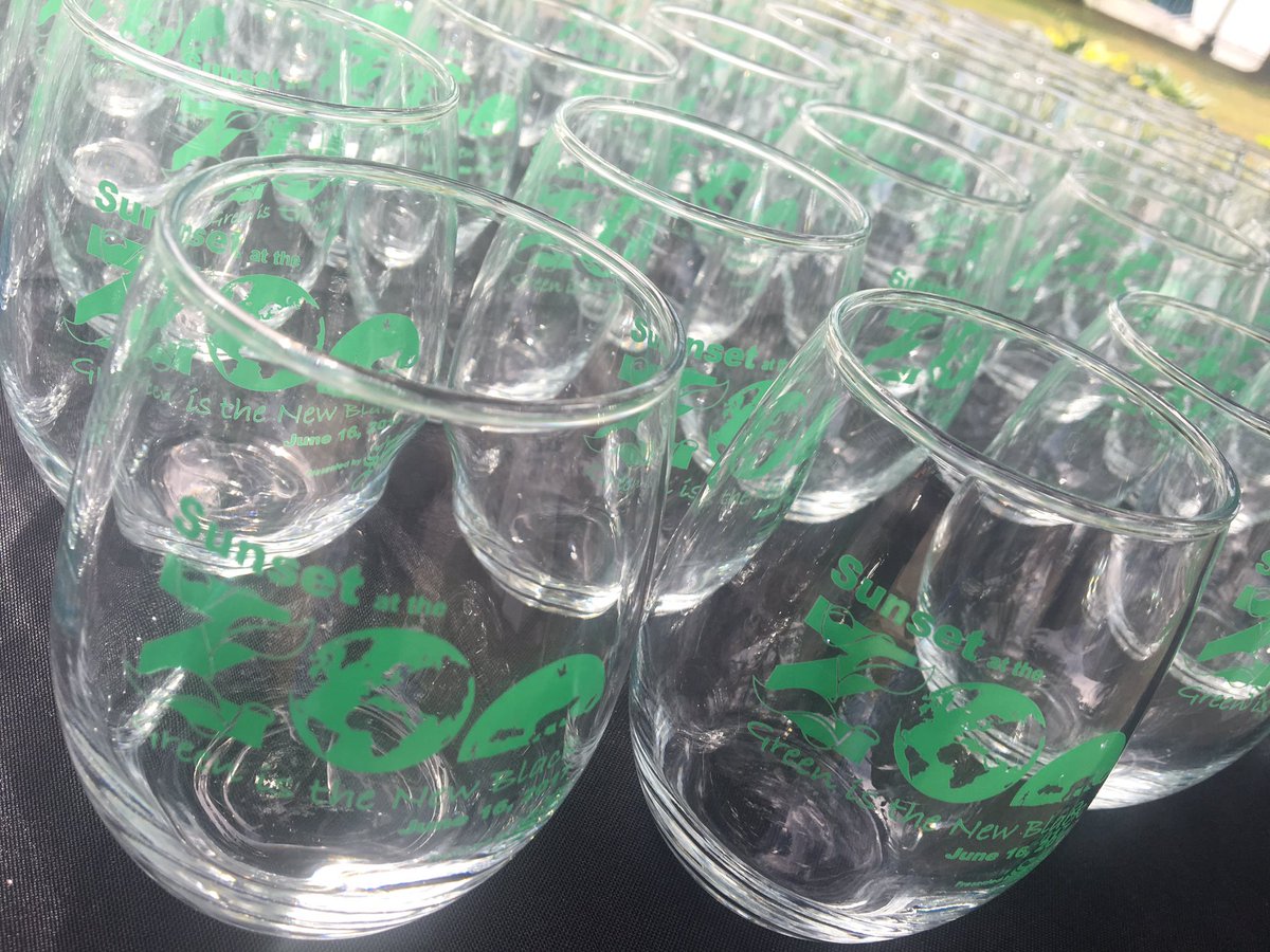 detroitzoo's tweet photo. The #SunsetattheZoo VIP Party is underway! All of tonight's guests will receive a commemorative glass as part of our effort to reduce waste. https://t.co/A5d74pb8Ve