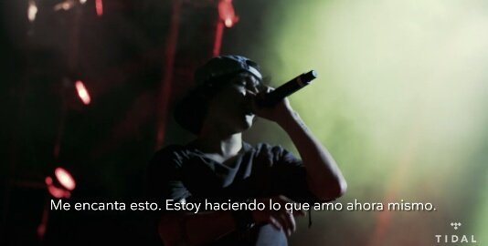 chrismylifes's tweet photo. El romántico de Ecuador una persona única y humilde que está cumpliendo su sueño Que por más gato que sea tiene una personalidad d la ostia https://t.co/ntk984bdNX
