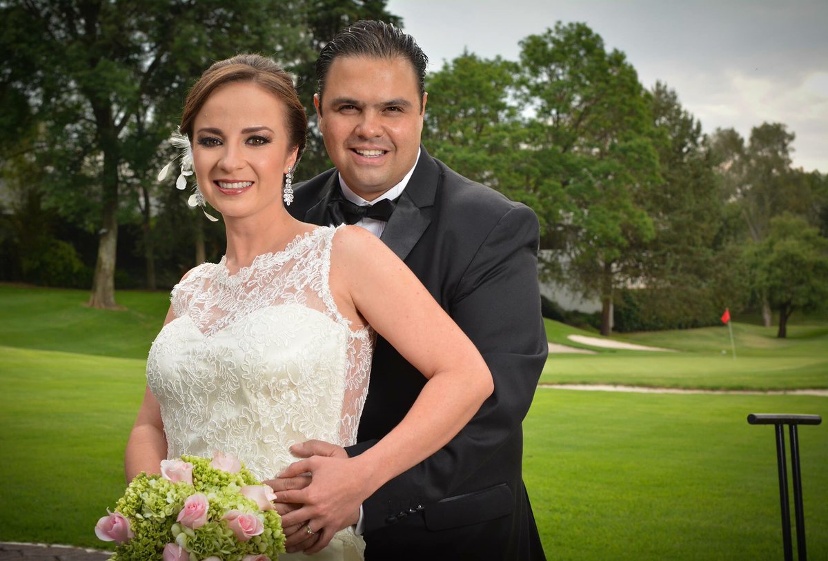 CaliroFilms's tweet photo. Karla + Mauricio #WeddingDestiny https://t.co/IGYbQHEsWn