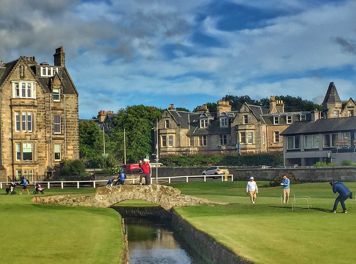 StandrewsGD's tweet photo. St Andrews #oldcourse @captkirky working hard and late into Friday night #Recounter https://t.co/usl7TEVUTj