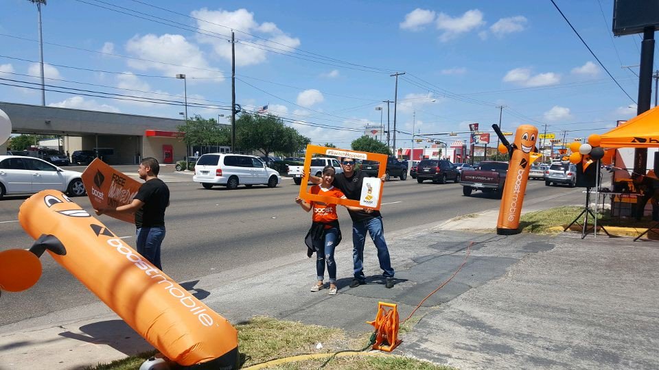 Mario_Boost's tweet photo. Boost Mobile at Extravagant flipping off MetroPCS in style! Come visit our store on Boca Chica for a chance to win a BBQ grill! https://t.co/xiQL3kjvUj