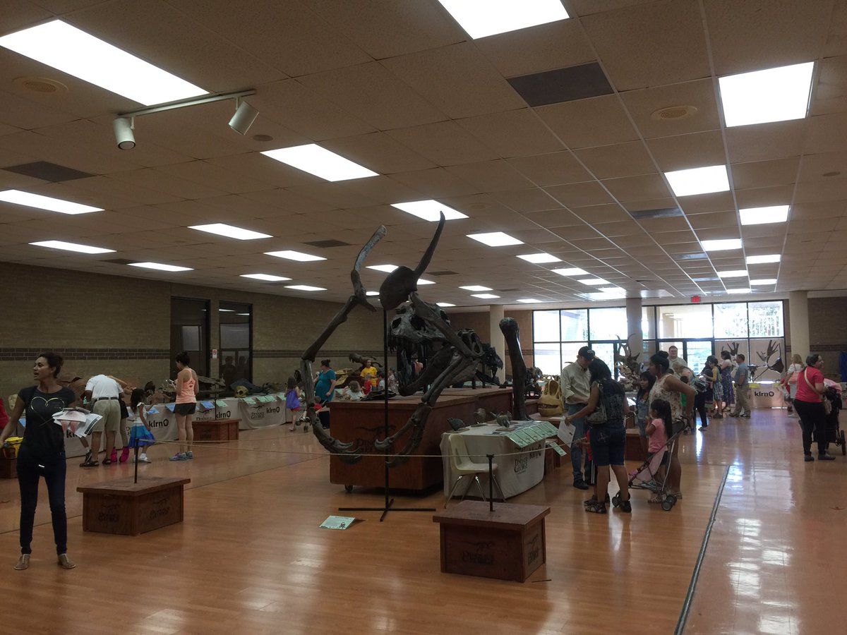 discoverschools's tweet photo. Dinosaur George's free summer event at Alzafar Shrine Temple, June 16-17, 9am-6pm @klrn #klrn #klrneducation https://t.co/TOn0JF9YmC https://t.co/IBrpdmwxZD