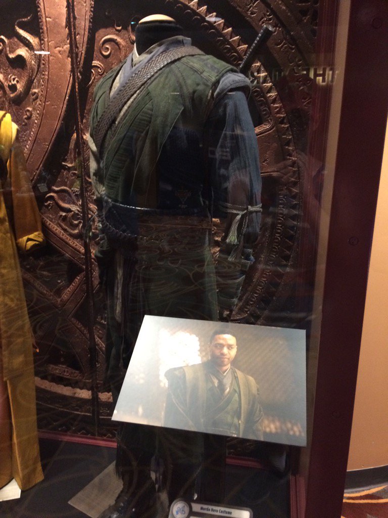teamcapmarvelfa's tweet photo. Costume #drstrange https://t.co/zB8EutI6Sj