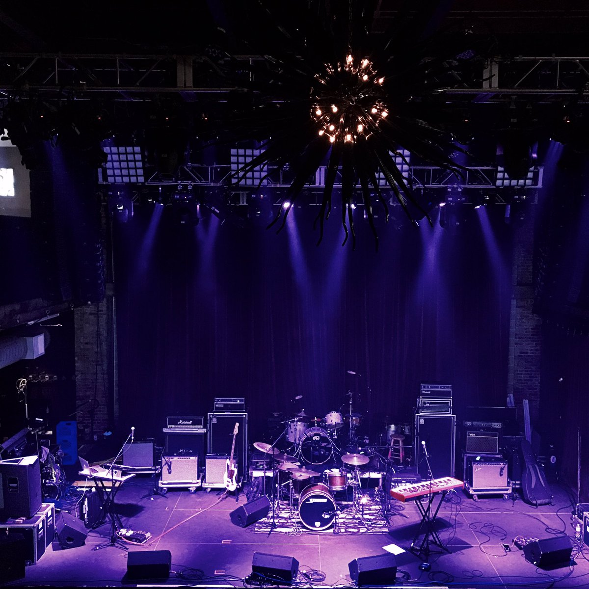 MercuryBallroom's tweet image. ALL ABOARD!! #VanLadyLove, #SilentRival, #Flagship, #TheAces, #TheWrecks, and @futureislands are here to rock the house tonight! 🤘