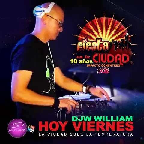 Felciudad's tweet photo. Noche de Viernes en @SalaPortugal junto a @Dejota_William en Fiesta en la Ciudad... la mejor receta para vencer al frío. Nos vemos! https://t.co/hVHHg2DRnD