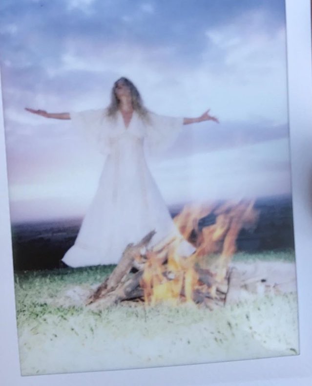Summoning the elements in England today with the ever inspiring <a href="/TheFashtons/">// THE FASHTONS</a> ⚡️ always the most electrifying time with <a href="/fionagarden/">Fiona Garden</a> xxx⚡️🇬🇧
