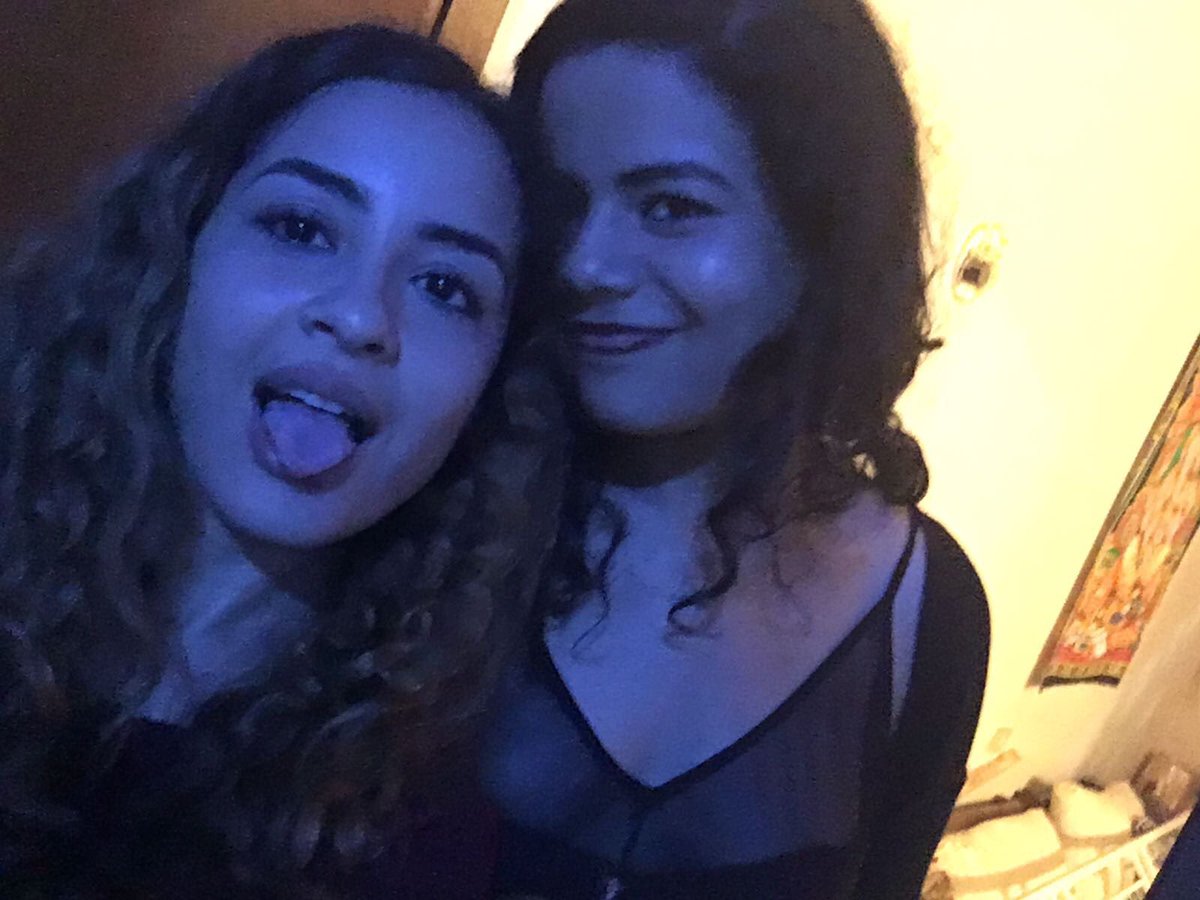 yaznier's tweet photo. Nuestra amistad es inexplicable!!! 💖 https://t.co/bF7k1NTdlR