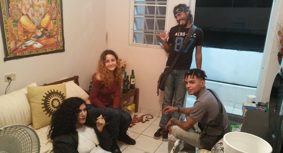 yaznier's tweet photo. Nuestra amistad es inexplicable!!! 💖 https://t.co/bF7k1NTdlR