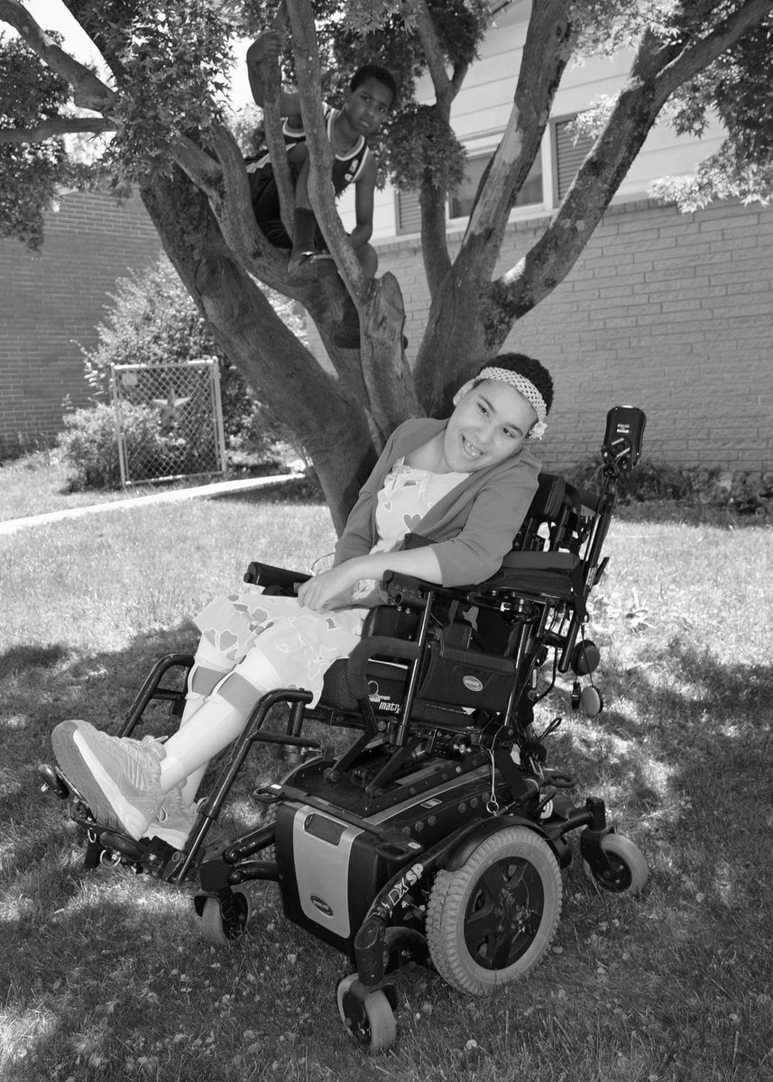 Labutler68Lisa's tweet photo. #ellenpleasecallsophia https://t.co/XKQqz3mCnt