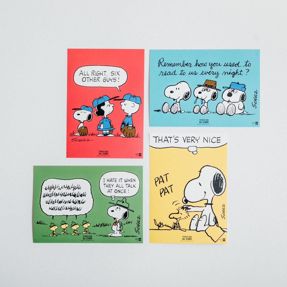 Snoopy Museum Tokyo ブラウンズストアより おすすめ商品の紹介 オリジナルポスター 開館1周年展で展示されている原画をあしらったポスターです サイズが3種 B4サイズが4種 インテリアに どうぞピーナッツ ギャングたちを サイズ 1 000円