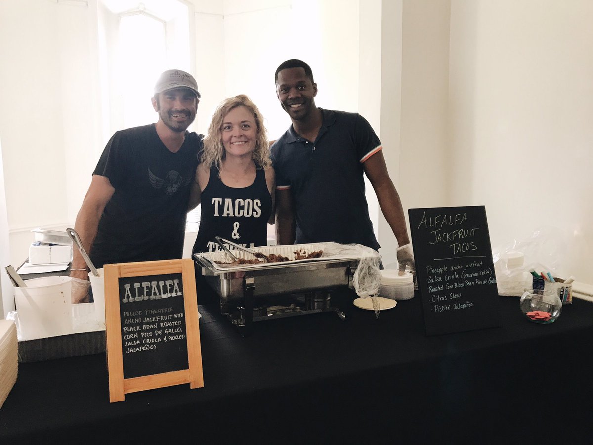 AlfalfaDining's tweet photo. Tacos N Tequila tonight at the Loudoun House!!! 🌮🍹😄 https://t.co/fBcxJmQqdj