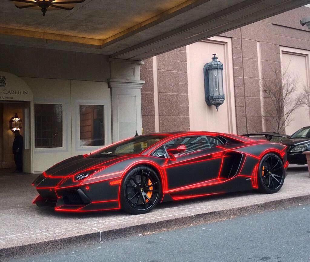 carscuIture's tweet photo. Tron Aventador 💰🔑 https://t.co/jKkjMj77Cp