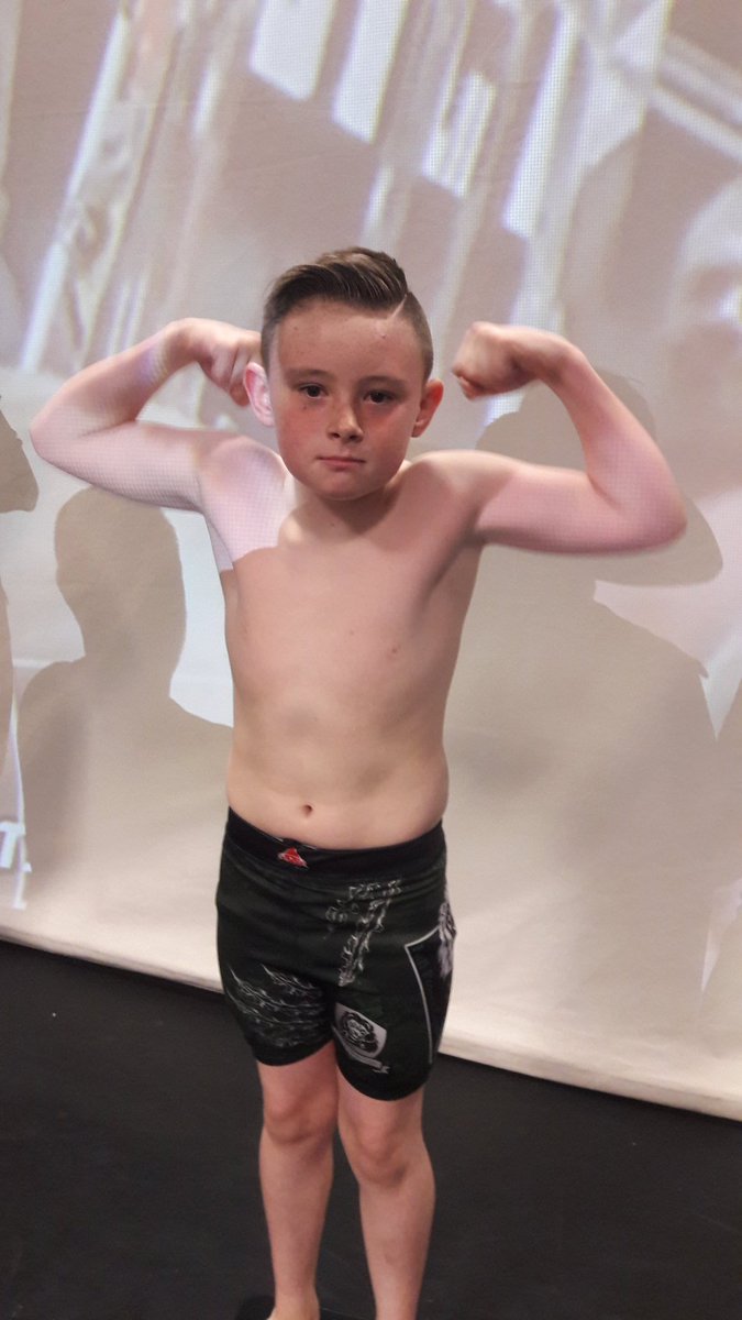 FullPowerMMA's tweet photo. Ben Bang Bang Harding ready for Cage Legacy tomorrow night #K1 #Kickboxing #CageLegacy #FullPowerGym #BangBang https://t.co/6FlGTz0q60