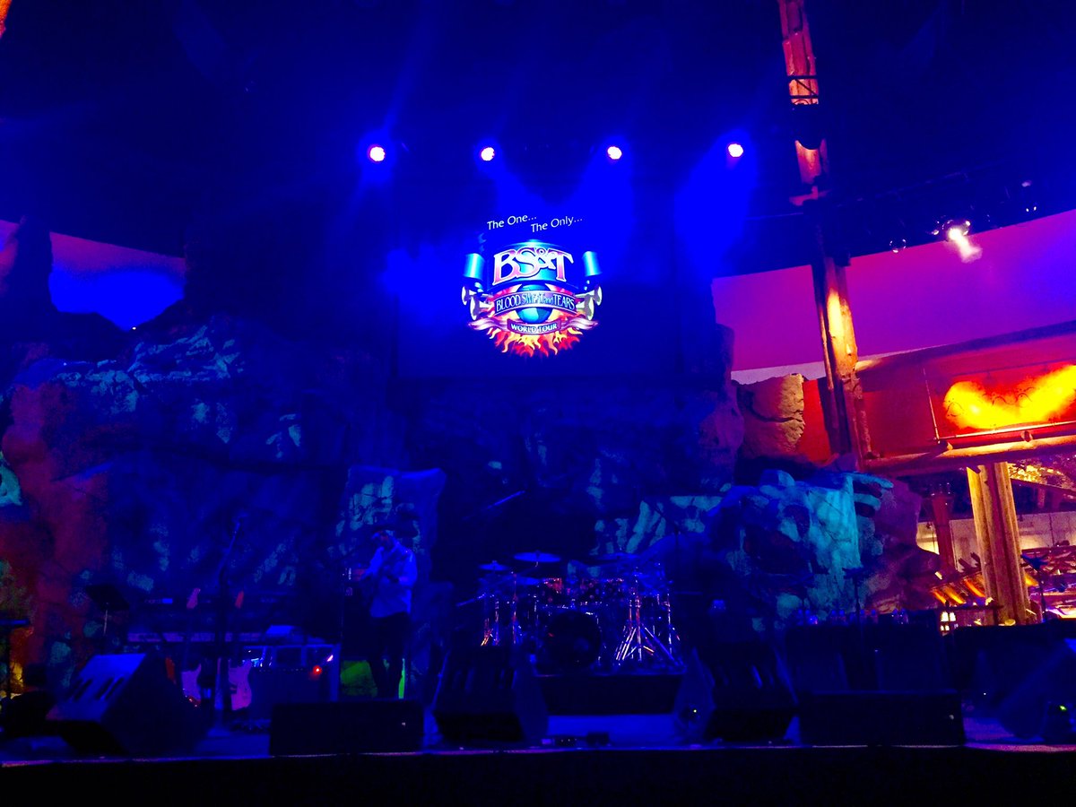 Getting ready to take the stage at the Wolf Den inside the Mohegan Sun Casino!