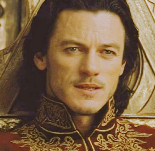 MarilynLuketeer's tweet photo. The Prince of darkness #Vlad #Dracula #LukeEvans as #VladTepes in #DraculaUntold π¬ #ThePrinceOfDarkness #MyScreenCaps #MyEdit #MyCloseUp βπ―β https://t.co/H1dRA0E7Fd
