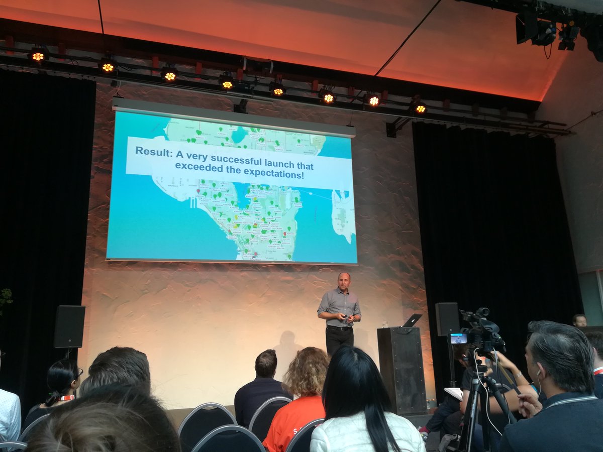relevantive's tweet photo. Was really great seeing this presented by Martin from #BMW at #uxstrat. What an excellent talk! https://t.co/n4kEJ4o53Q