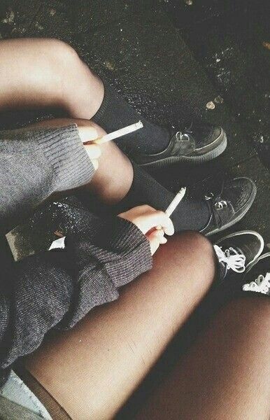 Valentinalara16's tweet image. ...