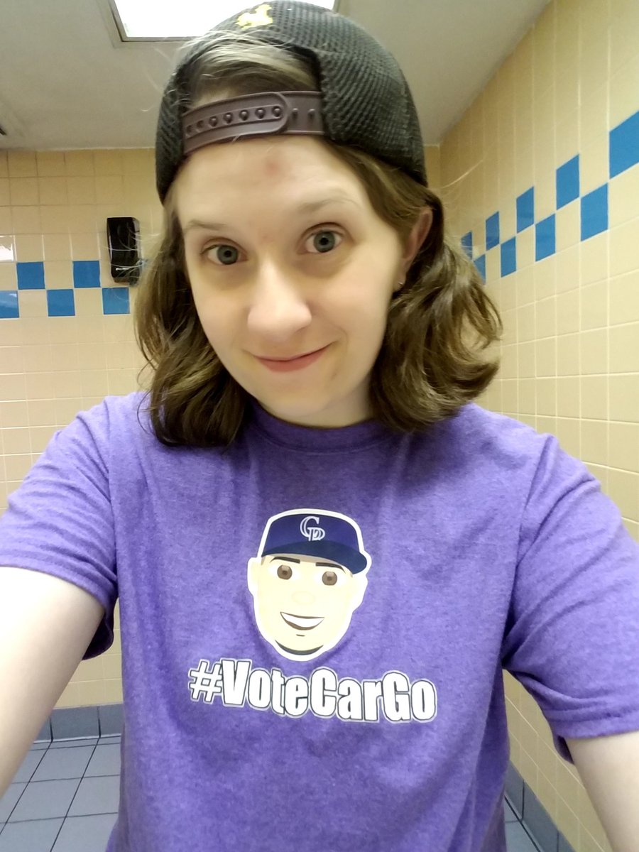 1988mph's tweet photo. I didn't get a pic of me wearing my #VoteCarGo shirt! I think it's lucky! #RoxWin https://t.co/sA6XHOEuhQ