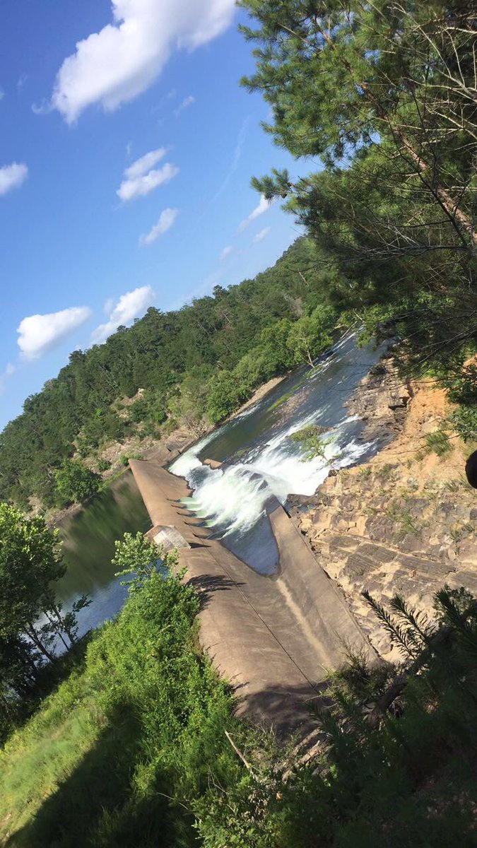 lindsi_johnson's tweet photo. crazy mini adventures 😜💗 @katyncurtiss https://t.co/7zR4W5UBVZ