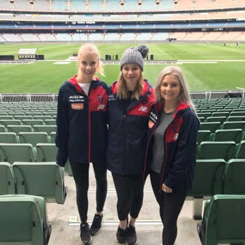 Support the Stomp Like a Demon team in tomorrow's <a href="/StadiumStomp/">Stadium Stomp</a> to raise funds for an important cause! 👊

Donate ➡️ mfcde.es/2sIEpCx