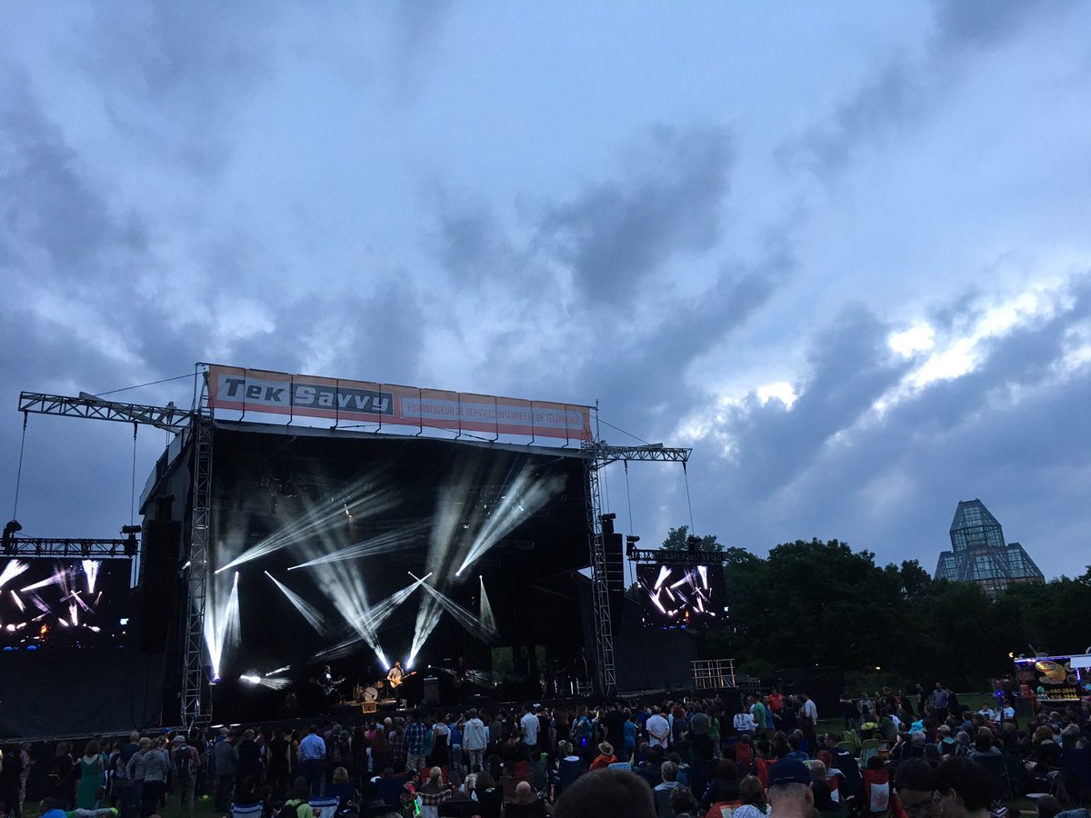 MarcotteGab's tweet photo. .@LouisJean_solo, merci d'être chez nous à Ottawa. Reviens souvent. #FFO2017 @FestivalFranco https://t.co/vQBlEFs6Lu