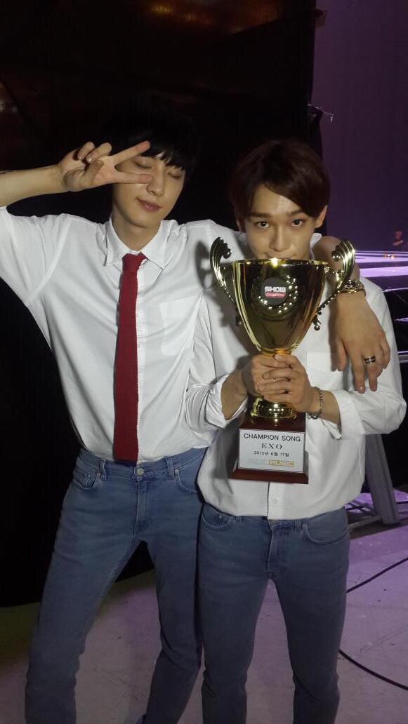 timeto_cc's tweet photo. 150617 the show https://t.co/fS1ts7QUJh