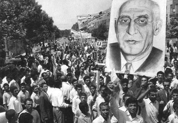 NegarMortazavi's tweet photo. How would America feel if Russian intelligence orchestrated a coup to overthrow an elected President?

It's what CIA did to Iran in 1953. https://t.co/DpOCE6HcOb