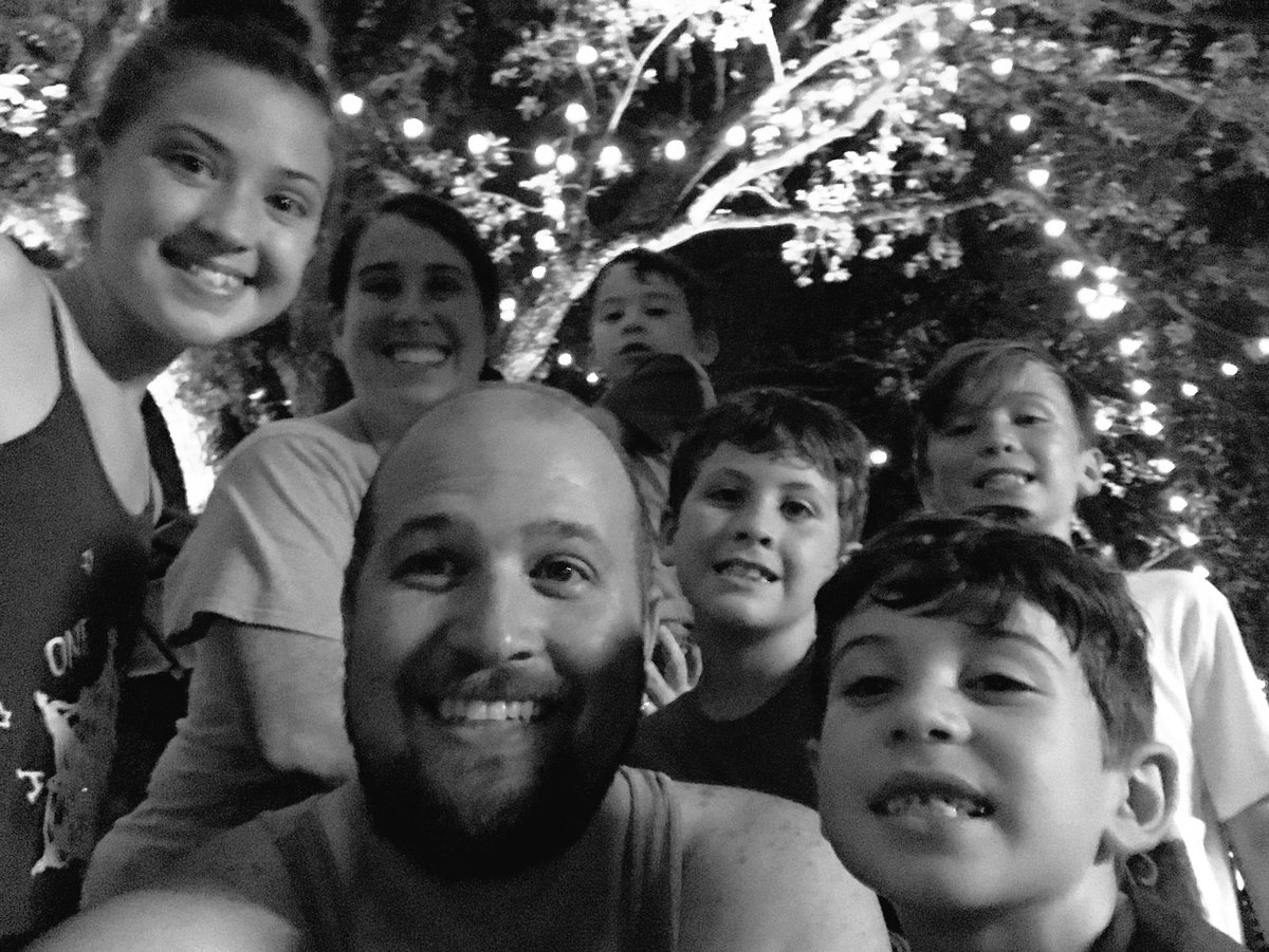 sdbrickhouse's tweet photo. Summer Nights Busch Gardens #Family  #Rollercoaster https://t.co/lc897ViDwp