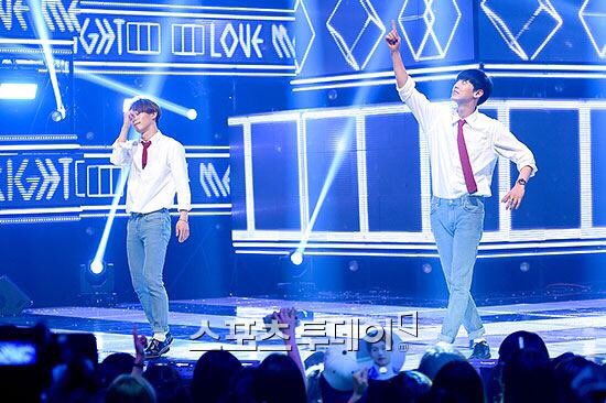 timeto_cc's tweet photo. 150617 더쇼 https://t.co/gGvCHbz9rz