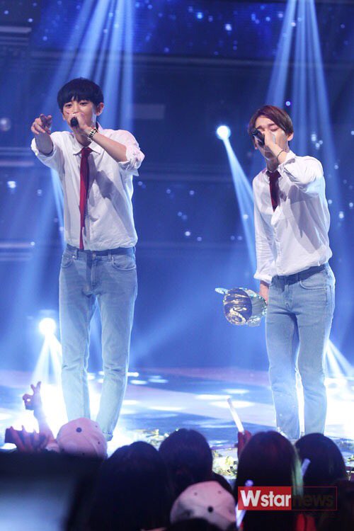 timeto_cc's tweet photo. 150617 더쇼 https://t.co/gGvCHbz9rz