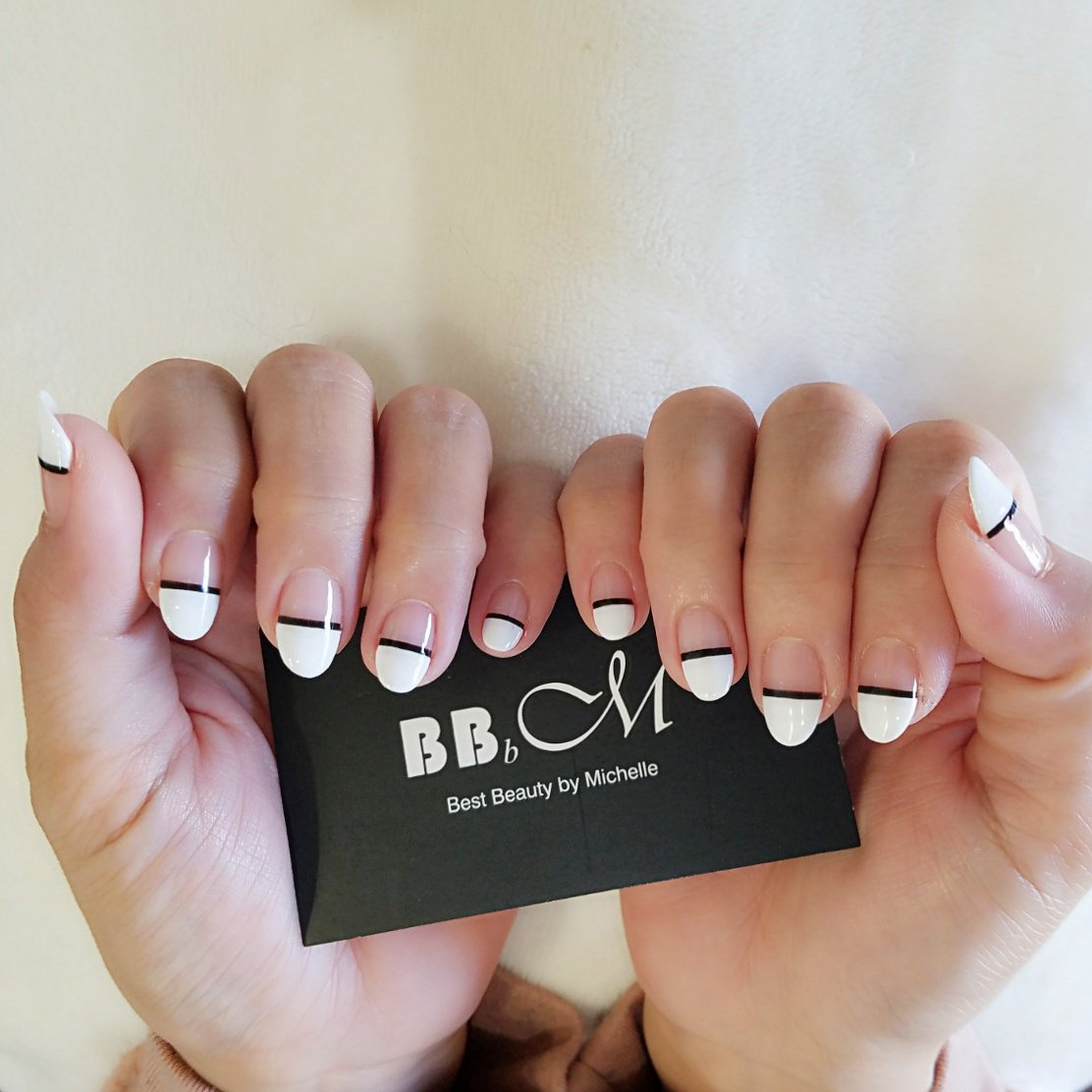 Bbbm_3bm's tweet photo. instanail #Japanesenailart
#naildesign #crystal #designnail #weddingnail #fashionnail #deepfrench #nailart #newnaildesign #newyourkstyle https://t.co/wUNAARfga6