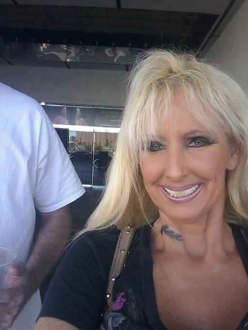 melting in vegas hot there https://t.co/ZyHhYC6K8x