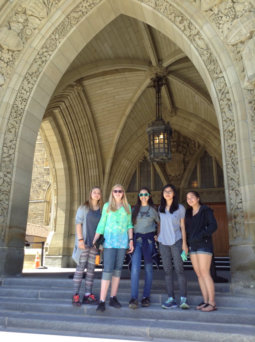 BoyterDee's tweet photo. Amazing trip to Ottawa wth @Riddell_HWDSB Gr8's! Couldn't ask for a better group of kids and staff! #canada150 #gradtrip2017 https://t.co/3skh6QLPyt
