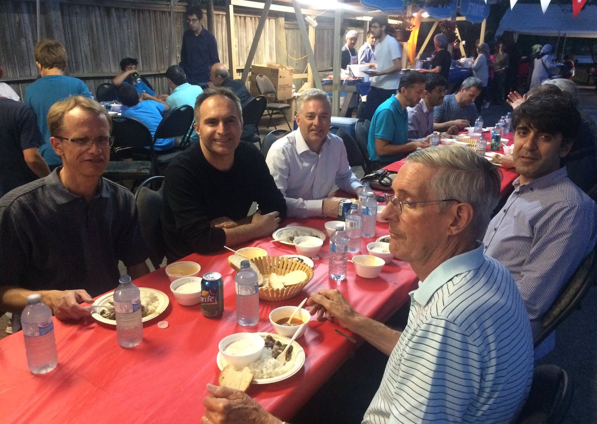 MichaelHarrisWR's tweet photo. Broke the fast tonight with members of our local Muslim community #Iftar #RamadanMubarak https://t.co/SLR5AHCMmg