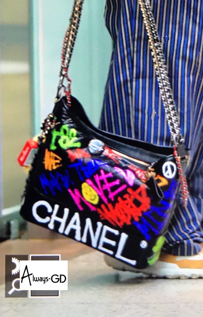 GDSTYLE on X: #GDStyle 👉#Chanel Gabrielle Hobo Bag.($3,600) Q💕#gdragon # gd  / X
