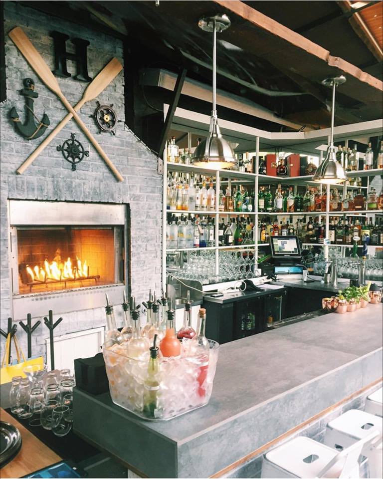 LuxuryPRGal's tweet photo. Excited for double date night tonight at the all-new @hamptons818. A little bit of the #Hamptons right here in #ShermanOaks. ⚓️⚓️⚓️ https://t.co/xYXhXKBOjB