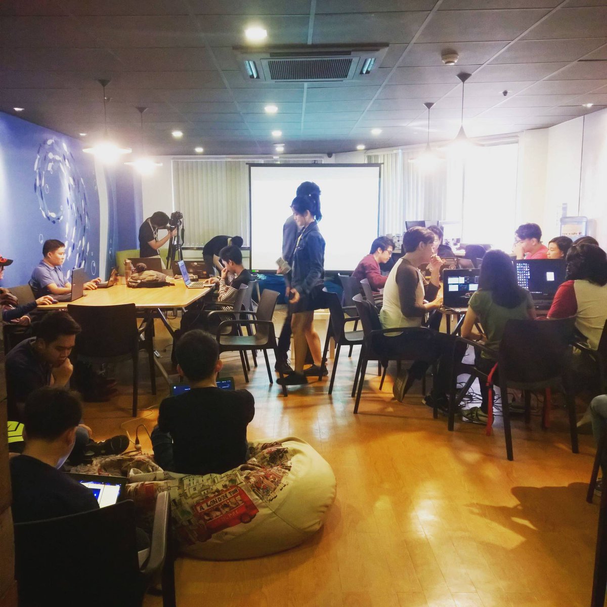 DEVCONPH's tweet photo. We are now at Bitspace in Makati, where things are about to get Unreal!
#UnrealCodeCamp #DevConPH https://t.co/jXYuSf7cWM