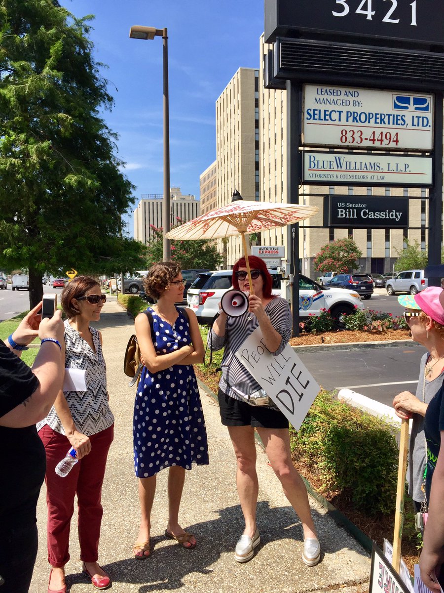 LyndaWoolard's tweet photo. We delivered a letter to @BillCassidy signed by all attendees saying #ACAisWorking, & we promised to keep fighting for #HealthcareForAll. https://t.co/dEgY5OunFn