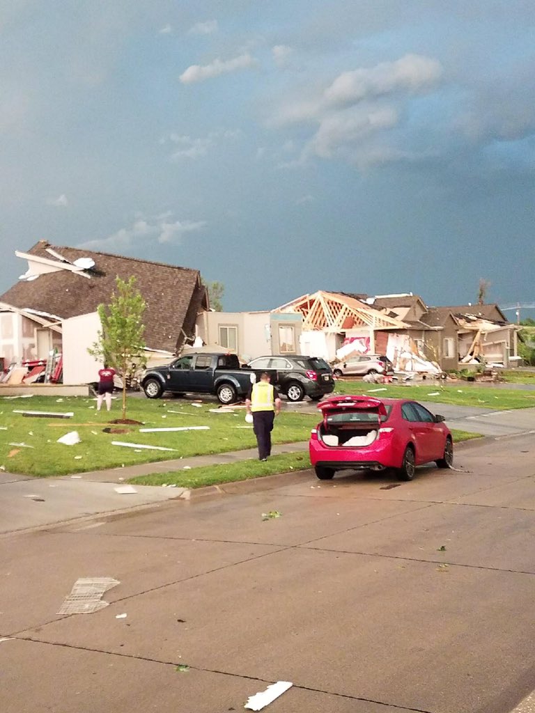 SgtVest's tweet image. Some Bellevue neighborhoods really took a hard hit.