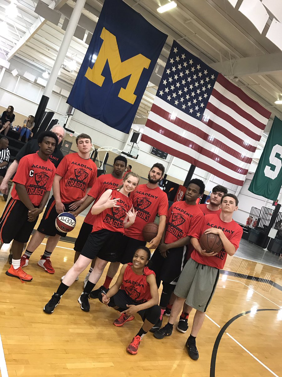 SCADragons's tweet photo. Academy Basketball Team Plays With Spirit !!! @swartz_creek https://t.co/Lz7dB0IOs6