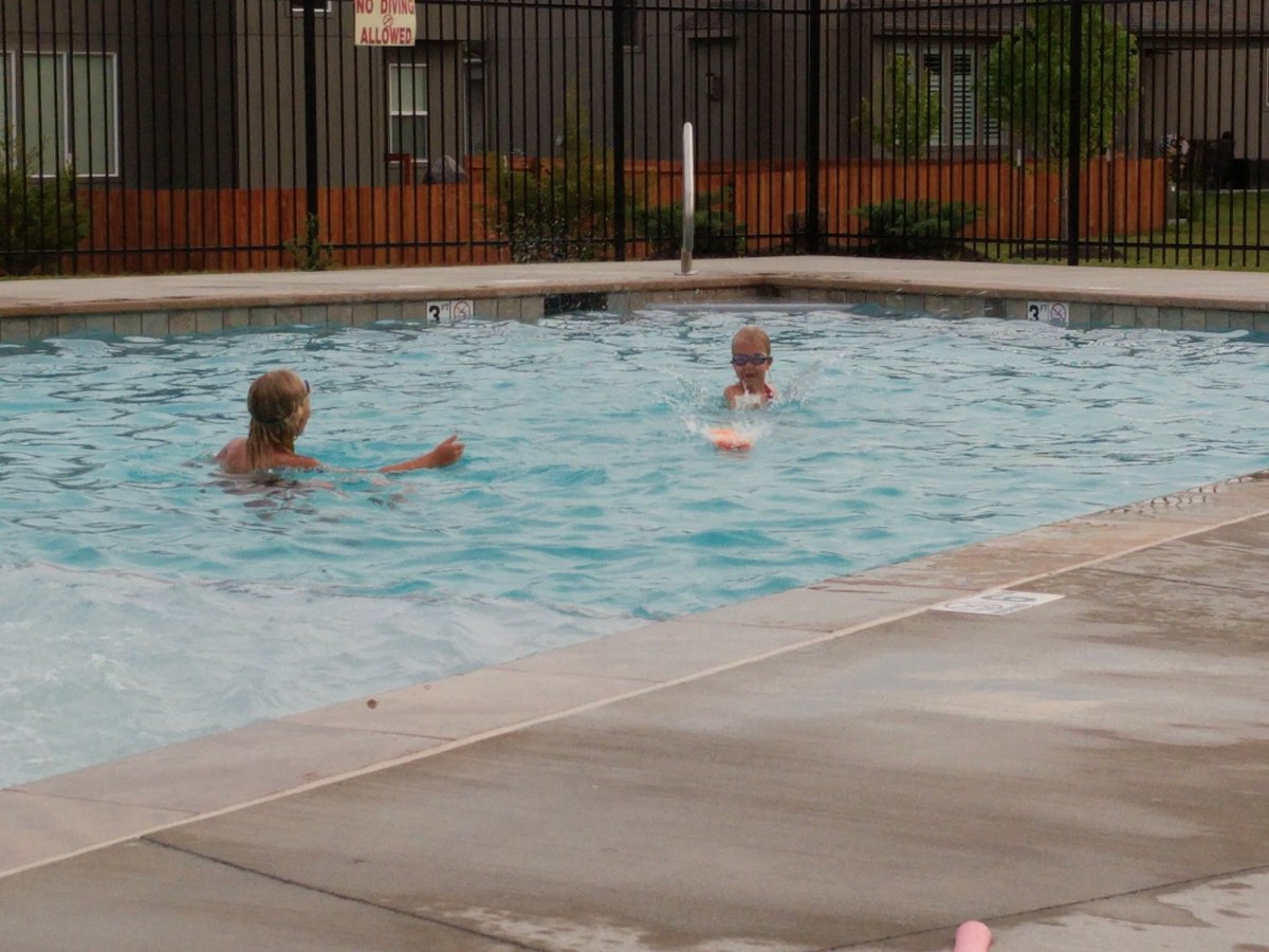 bjvsummer's tweet photo. #eveningswim #cantgetenough #whereelsewouldwebe https://t.co/d5QrKmU9mc