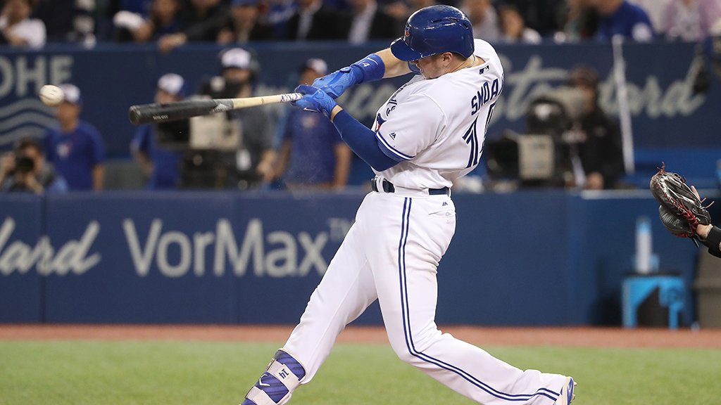 BlueJays's tweet image. Smoak hit his 19th home run of the season in the 9th but we drop the series opener. Let's get it tomorrow.

FINAL: White Sox 11, #BlueJays 4