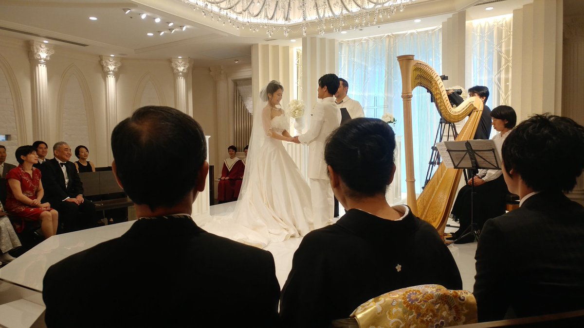 shigeshigelogel's tweet photo. りょうくん、まっちょの結婚式ナウです！！
#9stepper'z!!　#誓いますの声張りすぎ　　#happywedding https://t.co/tsClgFzGrl