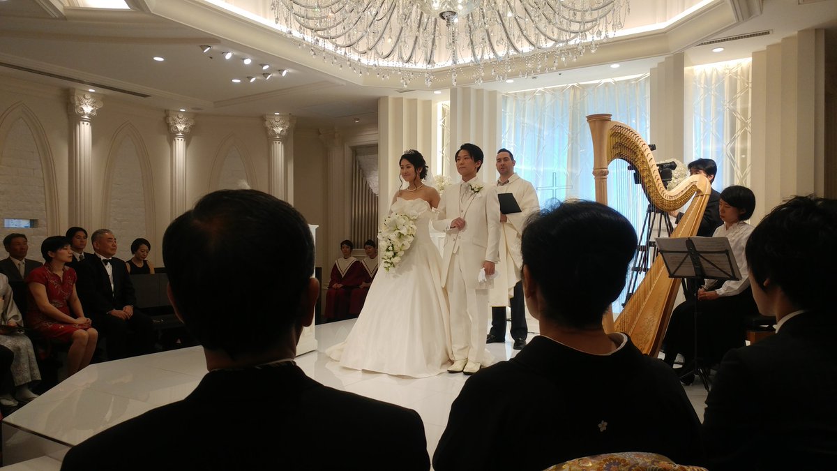 shigeshigelogel's tweet photo. りょうくん、まっちょの結婚式ナウです！！
#9stepper'z!!　#誓いますの声張りすぎ　　#happywedding https://t.co/tsClgFzGrl