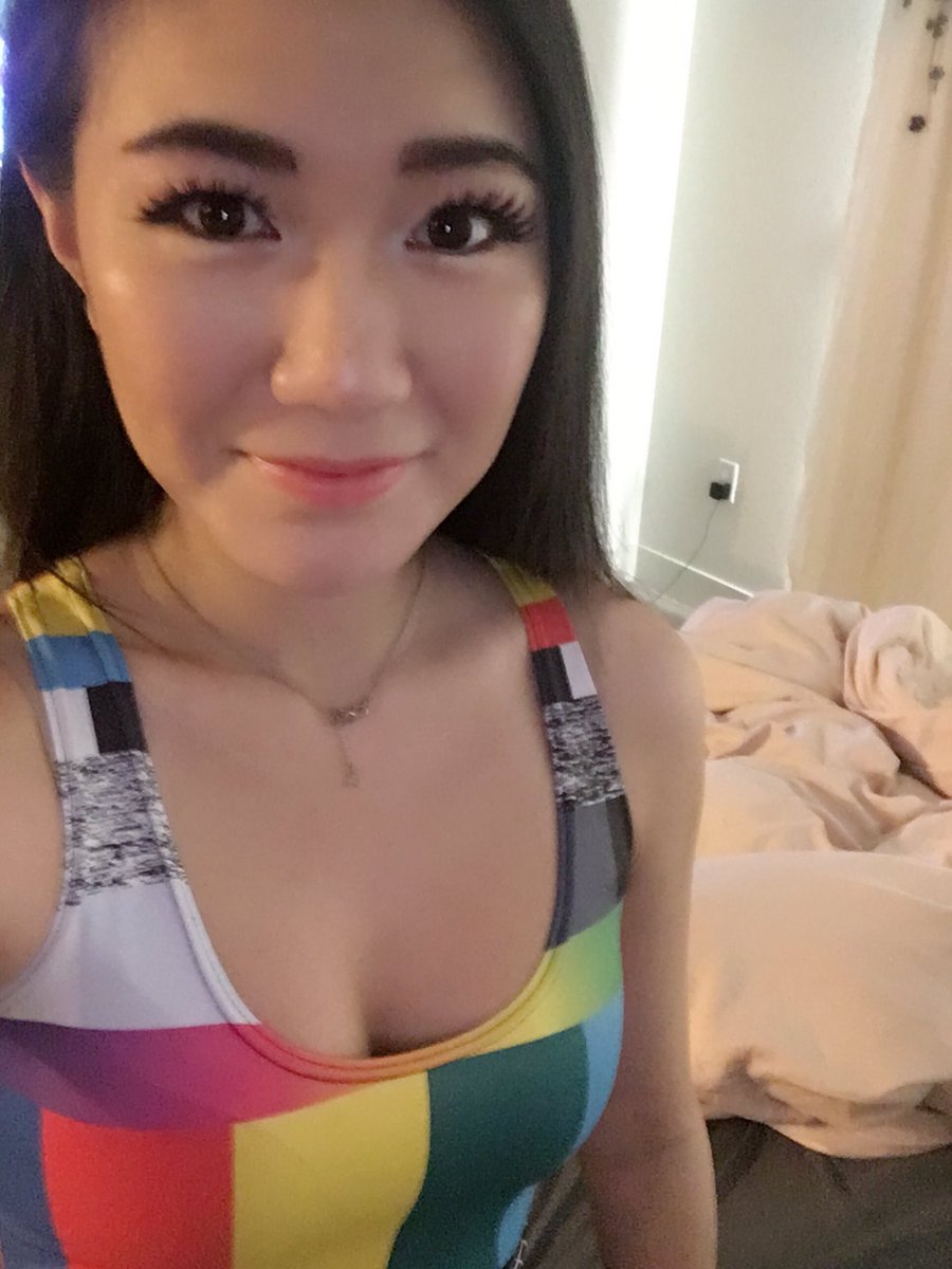 itshafu's tweet photo. Messy bed 👻 https://t.co/avP1vwz7kc https://t.co/fMcDqk6f9X