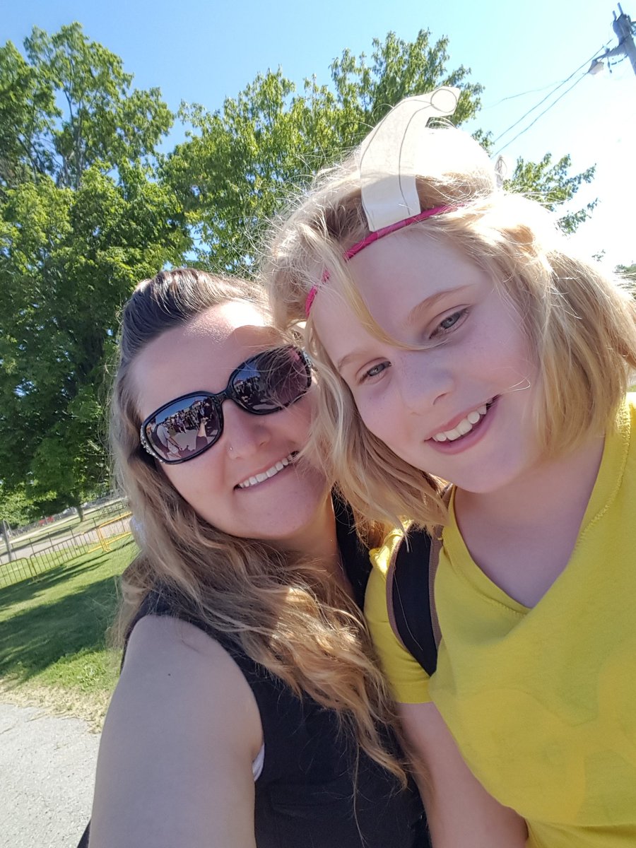 Jess_Van82's tweet photo. What a great school trip! @MrS_LPS @Principal_LPS @NorfolkFair  #kov2017 https://t.co/ZLrrgWdW4I