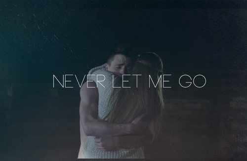 Never let her to go. Never let me down split mix. Never let her to go. Отпускай плакат. Never let me go.